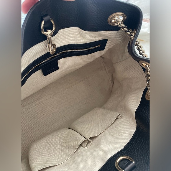 GUCCI Medium SoHo Chain Tote - Picture 8 of 16